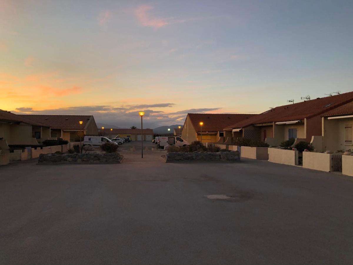 Maison Eden en village Naturiste Leucate Buitenkant foto